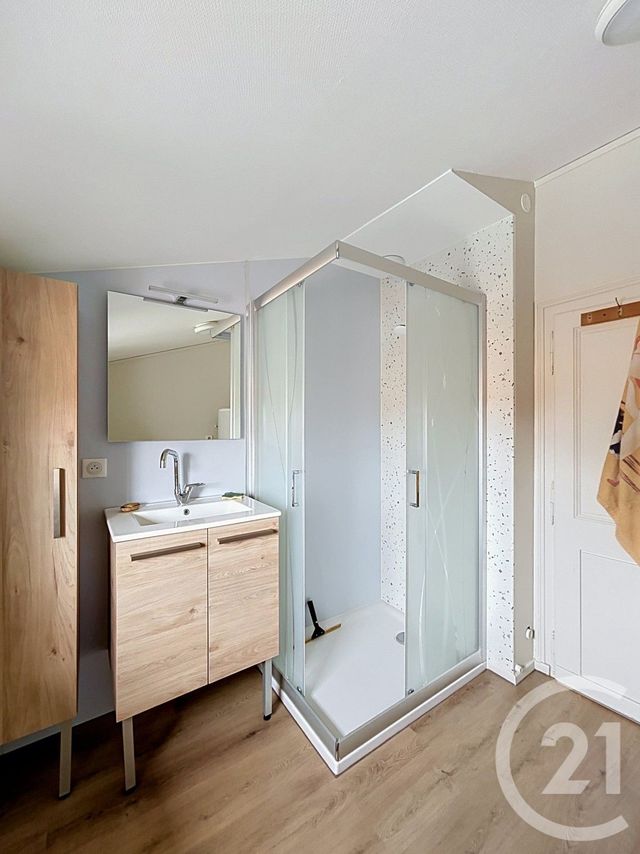 Appartement F1 bis &agrave; louer - 2 pi&egrave;ces - 28,04 m2 - Angouleme - 16 - POITOU-CHARENTES