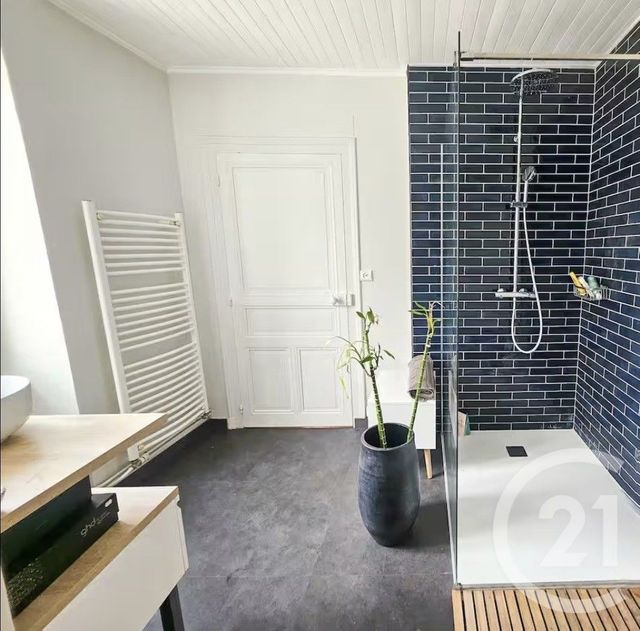 Maison &agrave; vendre - 4 pi&egrave;ces - 129 m2 - St Yrieix Sur Charente - 16 - POITOU-CHARENTES