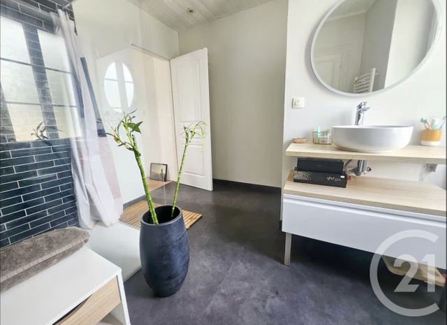Maison &agrave; vendre - 4 pi&egrave;ces - 129 m2 - St Yrieix Sur Charente - 16 - POITOU-CHARENTES