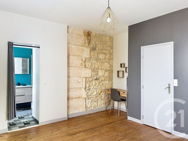 Appartement Chambre &agrave; louer - 1 pi&egrave;ce - 22,30 m2 - Ruelle Sur Touvre - 16 - POITOU-CHARENTES