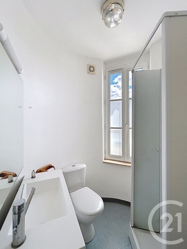 Appartement Duplex &agrave; louer - 2 pi&egrave;ces - 22,43 m2 - Angouleme - 16 - POITOU-CHARENTES