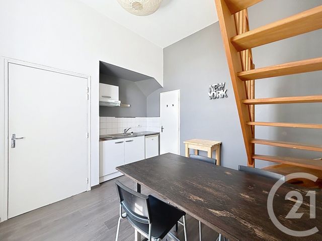 Appartement Duplex &agrave; louer - 2 pi&egrave;ces - 22,43 m2 - Angouleme - 16 - POITOU-CHARENTES