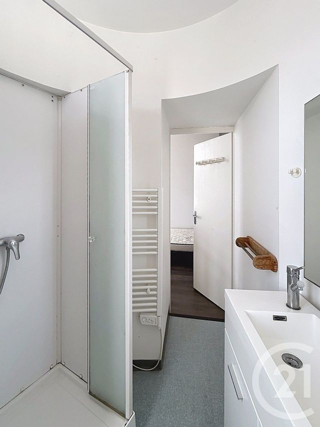 Appartement Duplex &agrave; louer - 2 pi&egrave;ces - 22,43 m2 - Angouleme - 16 - POITOU-CHARENTES