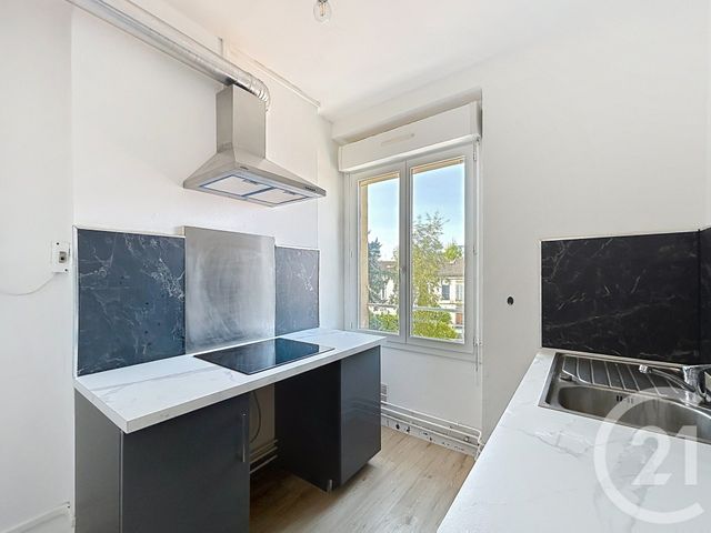 Appartement F3 &agrave; louer - 3 pi&egrave;ces - 65 m2 - Angouleme - 16 - POITOU-CHARENTES