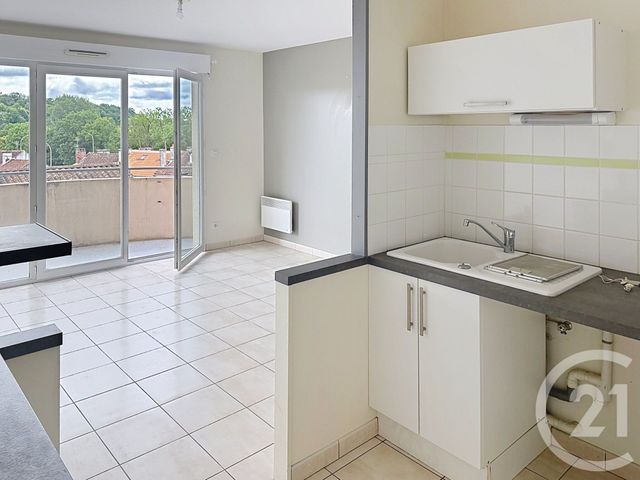 Appartement F3 &agrave; vendre - 3 pi&egrave;ces - 56,70 m2 - Angouleme - 16 - POITOU-CHARENTES