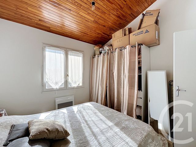 Appartement F2 &agrave; louer - 2 pi&egrave;ces - 32,01 m2 - St Michel - 16 - POITOU-CHARENTES