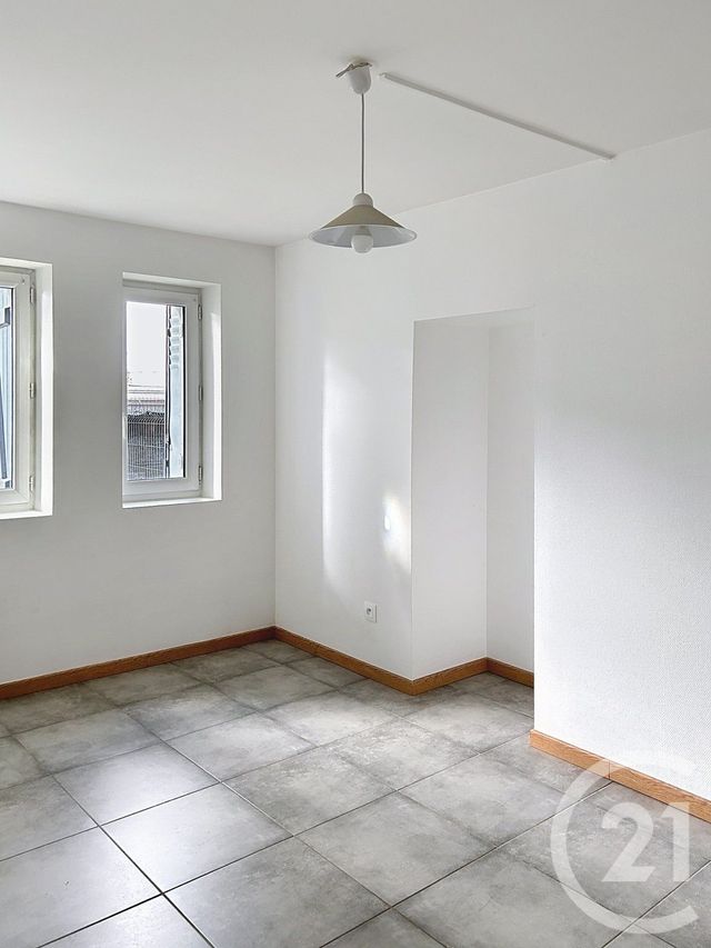 Appartement F3 &agrave; louer - 3 pi&egrave;ces - 53,51 m2 - Angouleme - 16 - POITOU-CHARENTES