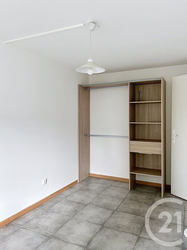 Appartement F3 &agrave; louer - 3 pi&egrave;ces - 53,51 m2 - Angouleme - 16 - POITOU-CHARENTES