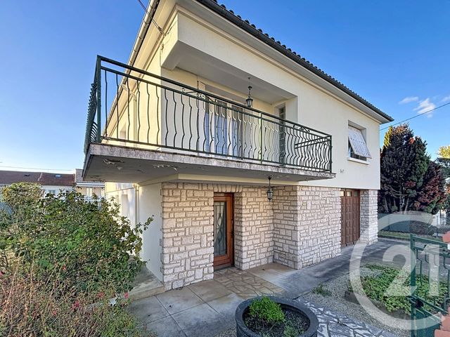 Maison 7 pièces 148 m² · à Soyaux · 147,5 m² · 160 500 €