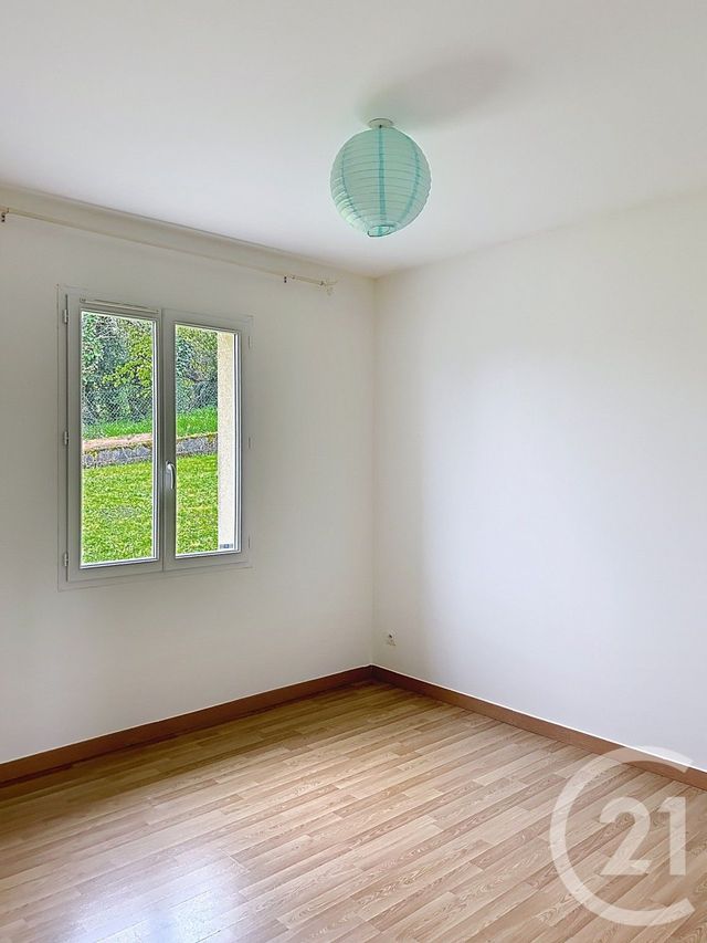 Maison &agrave; louer - 5 pi&egrave;ces - 108,56 m2 - Garat - 16 - POITOU-CHARENTES