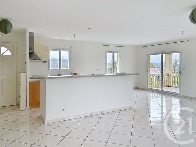 Maison &agrave; louer - 5 pi&egrave;ces - 108,56 m2 - Garat - 16 - POITOU-CHARENTES