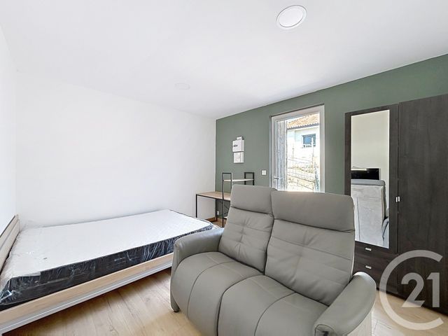 Appartement F1 bis &agrave; louer - 2 pi&egrave;ces - 22,42 m2 - Angouleme - 16 - POITOU-CHARENTES