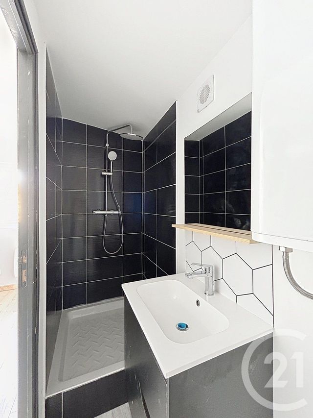 Appartement F1 bis &agrave; louer - 2 pi&egrave;ces - 22,42 m2 - Angouleme - 16 - POITOU-CHARENTES
