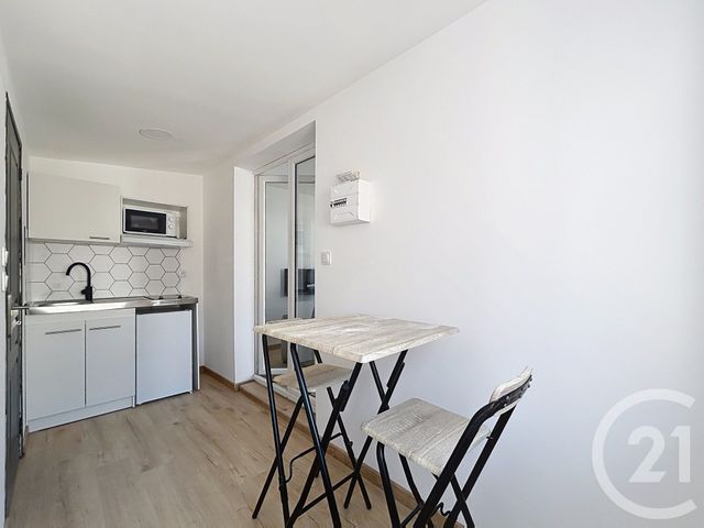 Appartement F1 bis &agrave; louer - 2 pi&egrave;ces - 22,42 m2 - Angouleme - 16 - POITOU-CHARENTES
