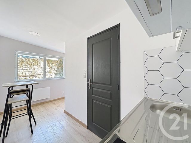 Appartement F1 bis &agrave; louer - 2 pi&egrave;ces - 22,42 m2 - Angouleme - 16 - POITOU-CHARENTES