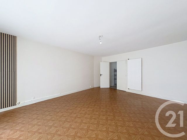 Appartement F2 &agrave; louer - 2 pi&egrave;ces - 74,35 m2 - Angouleme - 16 - POITOU-CHARENTES