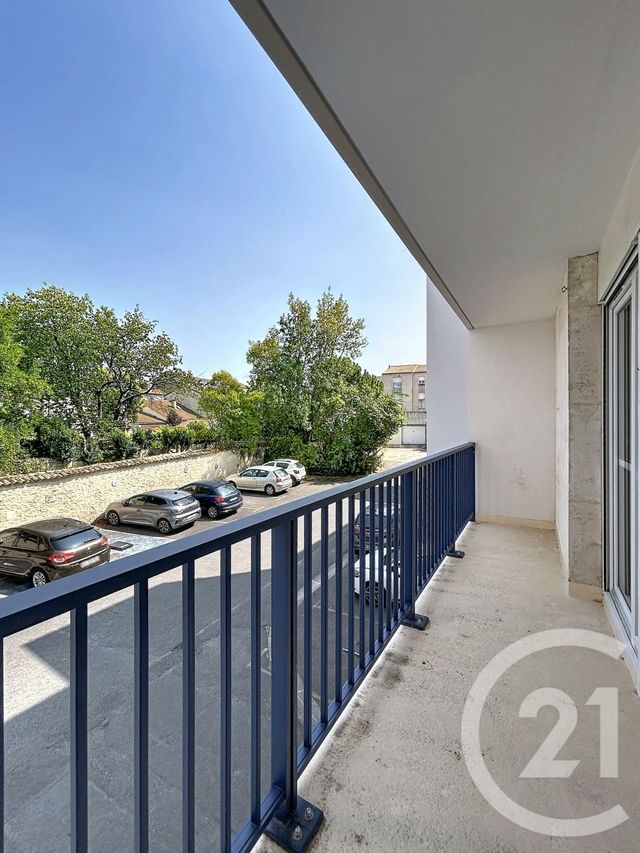 Appartement F2 &agrave; louer - 2 pi&egrave;ces - 74,35 m2 - Angouleme - 16 - POITOU-CHARENTES