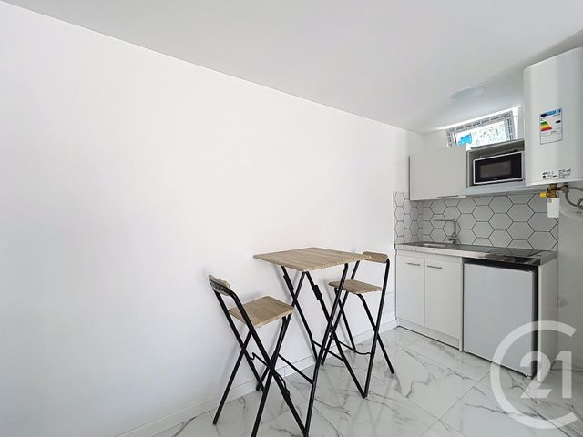 Appartement F1 &agrave; louer - 1 pi&egrave;ce - 23,97 m2 - Angouleme - 16 - POITOU-CHARENTES