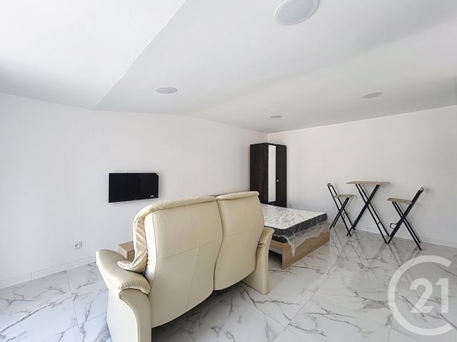 Appartement F1 &agrave; louer - 1 pi&egrave;ce - 23,97 m2 - Angouleme - 16 - POITOU-CHARENTES