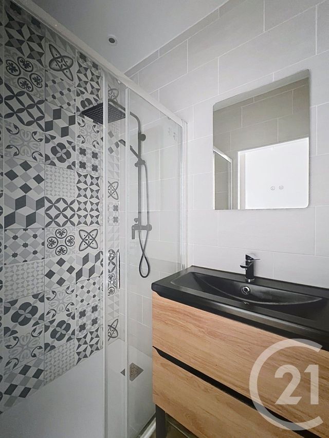 Maison &agrave; louer - 4 pi&egrave;ces - 97,10 m2 - Angouleme - 16 - POITOU-CHARENTES