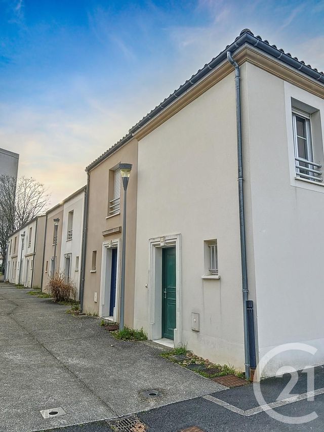 Maison &agrave; louer - 3 pi&egrave;ces - 57,29 m2 - Angouleme - 16 - POITOU-CHARENTES