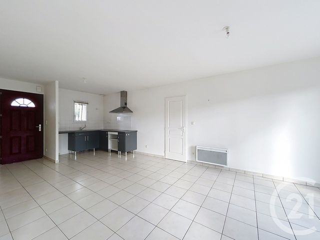 Maison &agrave; louer - 3 pi&egrave;ces - 70 m2 - Ruelle Sur Touvre - 16 - POITOU-CHARENTES