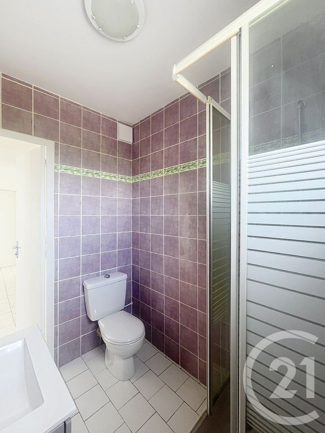 Appartement F2 &agrave; louer - 2 pi&egrave;ces - 29,30 m2 - St Michel - 16 - POITOU-CHARENTES