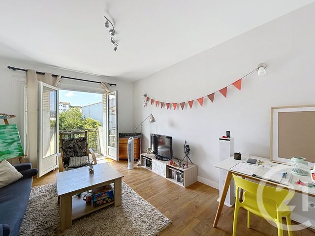 Appartement F3 &agrave; louer - 3 pi&egrave;ces - 60,20 m2 - Angouleme - 16 - POITOU-CHARENTES
