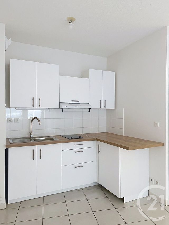Appartement F2 &agrave; louer - 2 pi&egrave;ces - 42 m2 - Angouleme - 16 - POITOU-CHARENTES