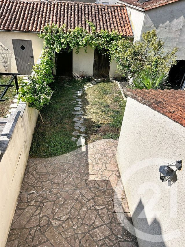 Maison &agrave; louer - 5 pi&egrave;ces - 114 m2 - Angouleme - 16 - POITOU-CHARENTES