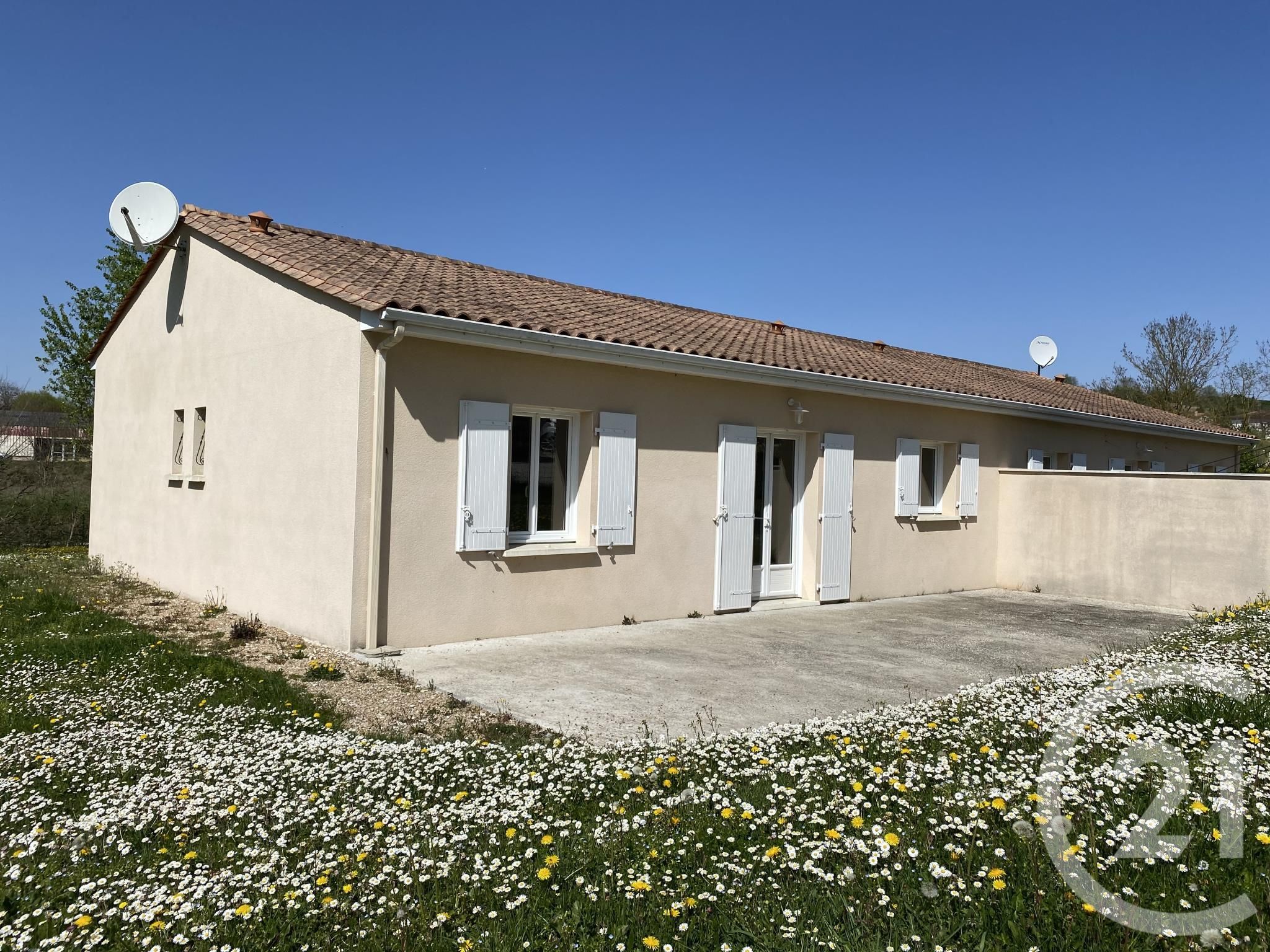 Maison à Ruelle-sur-Touvre