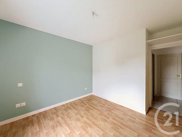 Appartement F3 &agrave; louer - 3 pi&egrave;ces - 70,14 m2 - Angouleme - 16 - POITOU-CHARENTES