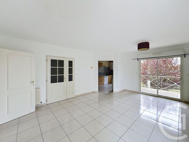 Appartement F3 &agrave; louer - 3 pi&egrave;ces - 70,14 m2 - Angouleme - 16 - POITOU-CHARENTES
