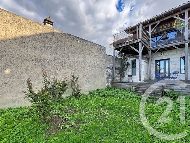 Appartement F1 &agrave; louer - 1 pi&egrave;ce - 31,80 m2 - Angouleme - 16 - POITOU-CHARENTES