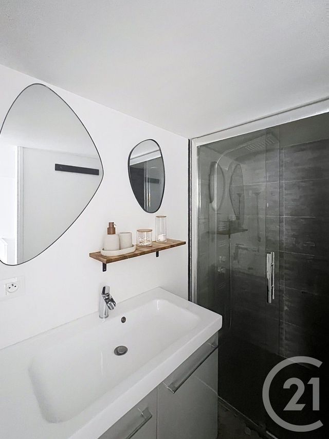 Appartement F1 &agrave; louer - 1 pi&egrave;ce - 31,80 m2 - Angouleme - 16 - POITOU-CHARENTES