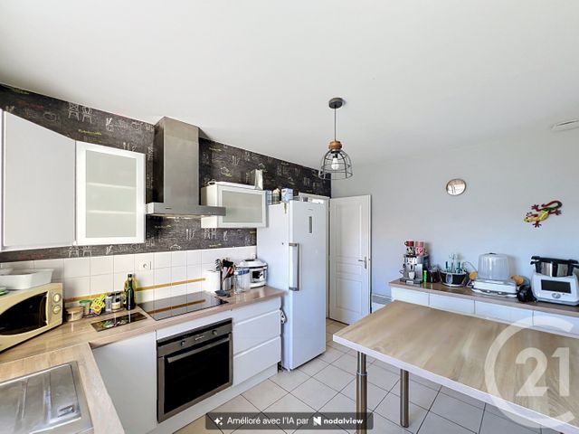 Maison &agrave; louer - 5 pi&egrave;ces - 113,55 m2 - St Yrieix Sur Charente - 16 - POITOU-CHARENTES