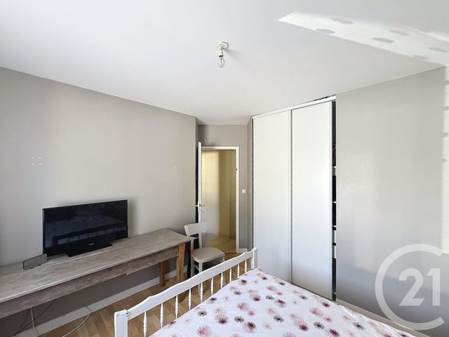 Maison &agrave; louer - 5 pi&egrave;ces - 113,55 m2 - St Yrieix Sur Charente - 16 - POITOU-CHARENTES