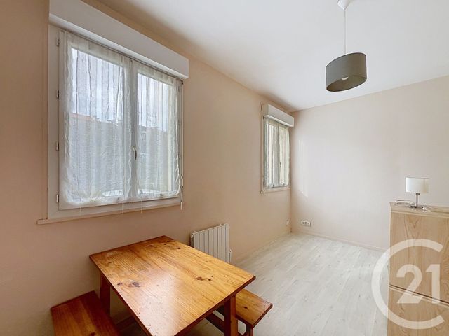 Appartement F1 &agrave; louer - 1 pi&egrave;ce - 24,24 m2 - Angouleme - 16 - POITOU-CHARENTES