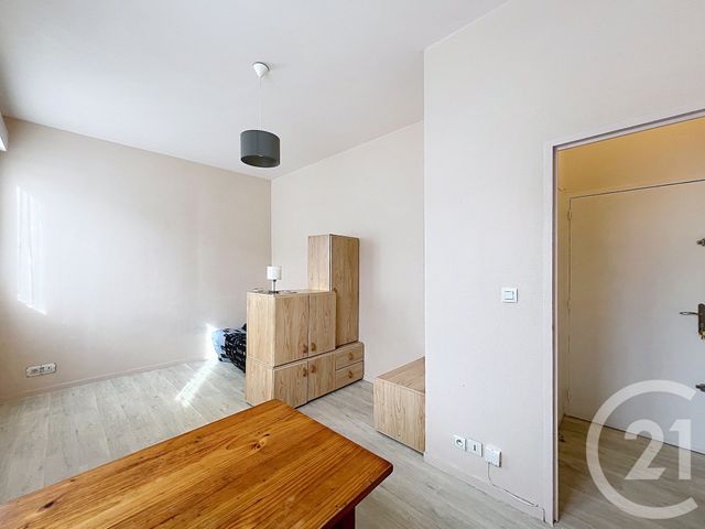 Appartement F1 &agrave; louer - 1 pi&egrave;ce - 24,24 m2 - Angouleme - 16 - POITOU-CHARENTES