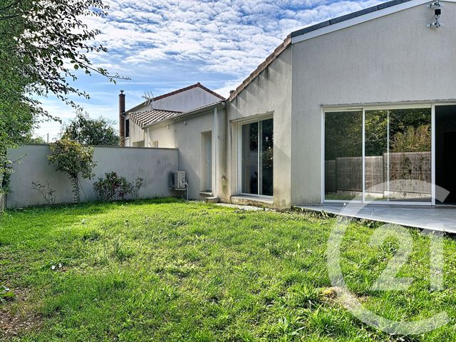Maison &agrave; louer - 4 pi&egrave;ces - 87,10 m2 - Angouleme - 16 - POITOU-CHARENTES