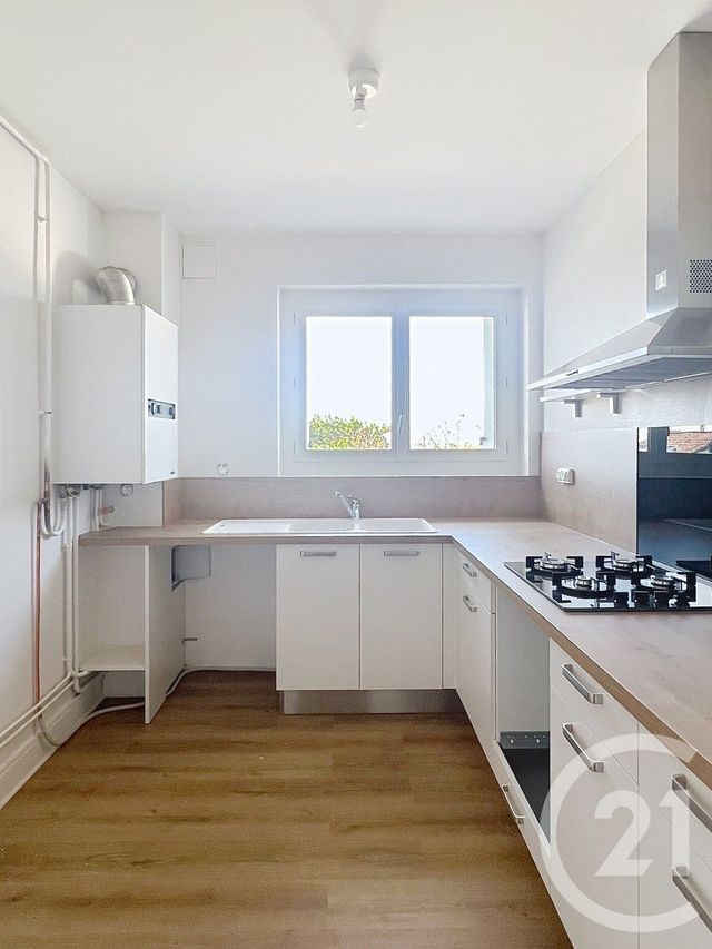 Appartement F3 &agrave; louer - 3 pi&egrave;ces - 63 m2 - Soyaux - 16 - POITOU-CHARENTES