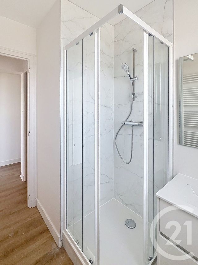 Appartement F3 &agrave; louer - 3 pi&egrave;ces - 63 m2 - Soyaux - 16 - POITOU-CHARENTES