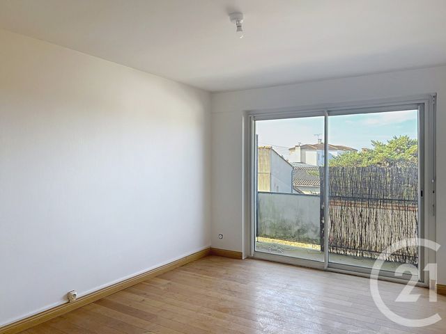 Appartement F3 &agrave; louer - 3 pi&egrave;ces - 63 m2 - Soyaux - 16 - POITOU-CHARENTES
