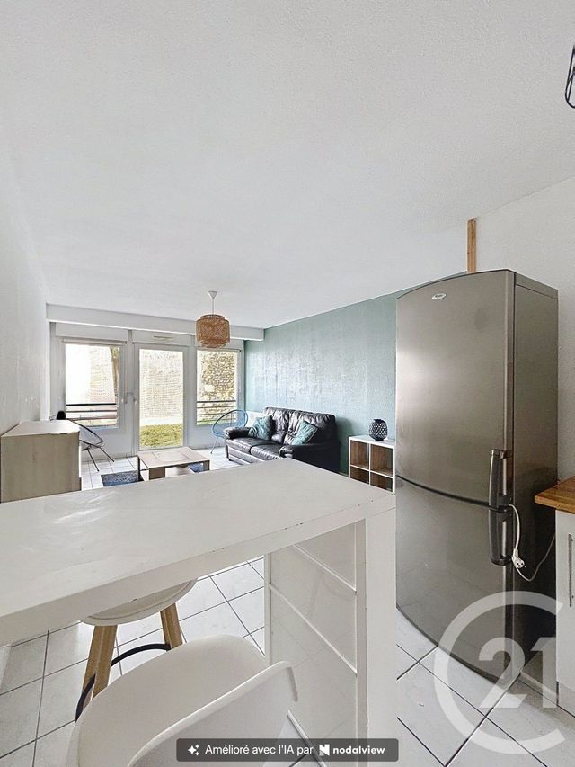 Appartement F2 &agrave; louer - 2 pi&egrave;ces - 47,76 m2 - Angouleme - 16 - POITOU-CHARENTES