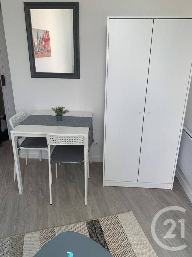 Appartement Studio &agrave; louer - 1 pi&egrave;ce - 15,45 m2 - Colombes - 92 - ILE-DE-FRANCE