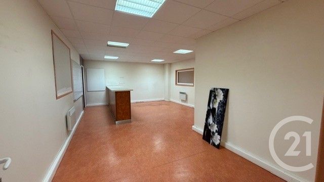 Bureaux à louer - 295.62 m2 - 78 - Yvelines