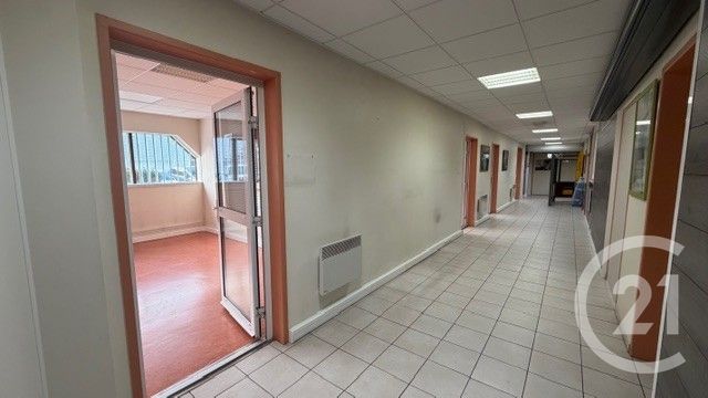 Bureaux à louer - 295.62 m2 - 78 - Yvelines