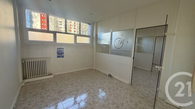 Bureaux à louer - 178.13 m2 - 95 - Val-d'Oise