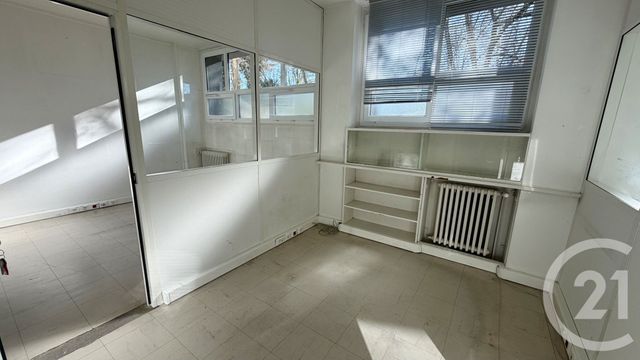 Bureaux à louer - 178.13 m2 - 95 - Val-d'Oise