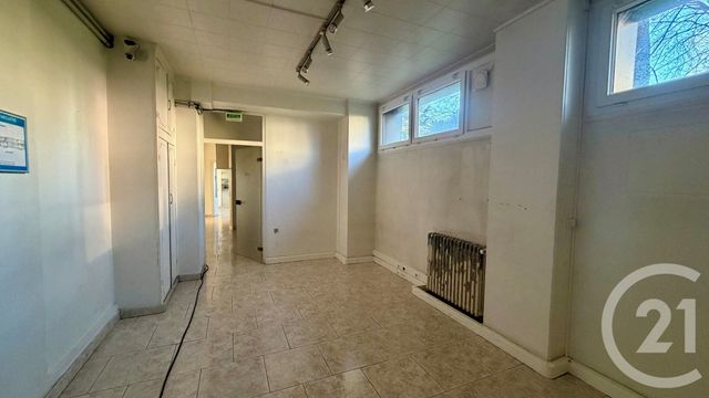 Bureaux à louer - 136.0 m2 - 95 - Val-d'Oise